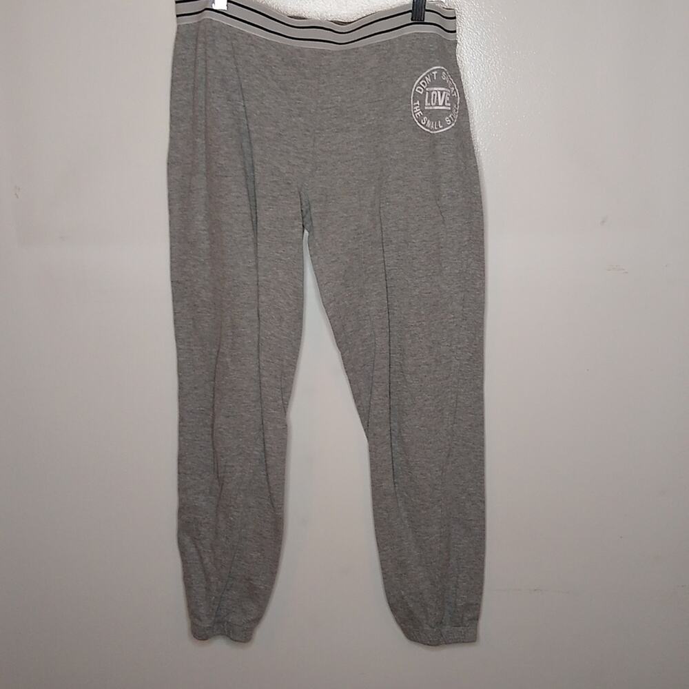 Prestige women's size XL gray sweatpants. LOVE